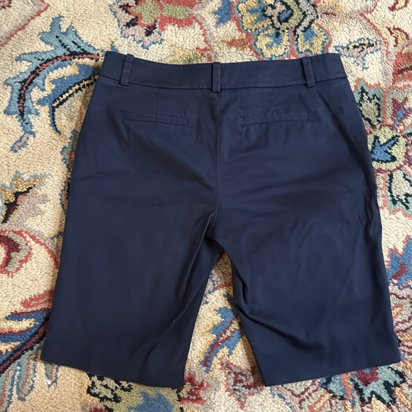 Women’s Tommy Hilfiger Bermuda Shorts - Picture 2 of 6